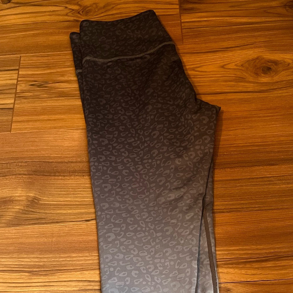 Zyia Spotted Ombré Pants size 6-8